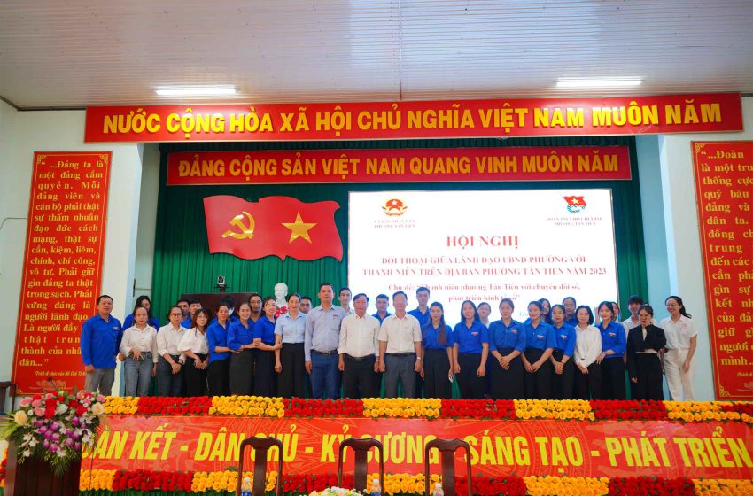 Hội nghị đối thoại giữa Lãnh đạo Ủy ban nhân dân phường Tân Tiến với thanh niên năm 2023